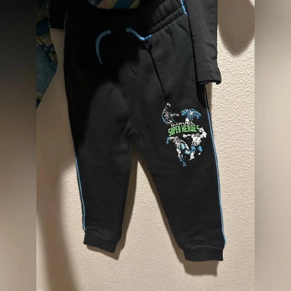 NWT Marvel Avengers 3 Piece Set (Jacket, Shirt, Pants) Size 3T